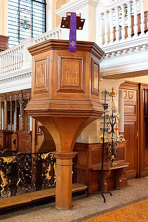St Botolph Aldgate - The Pulpit
